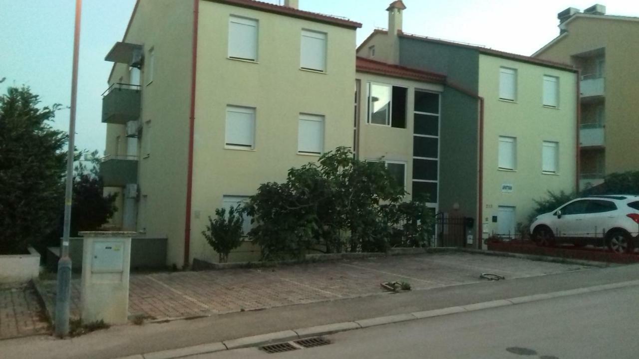 Kamenjak Free Bikes Apartment Premantura Exterior photo